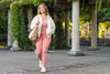 Outfit casual con ropa deportiva