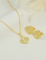 Set de cadena y aretes de trébol