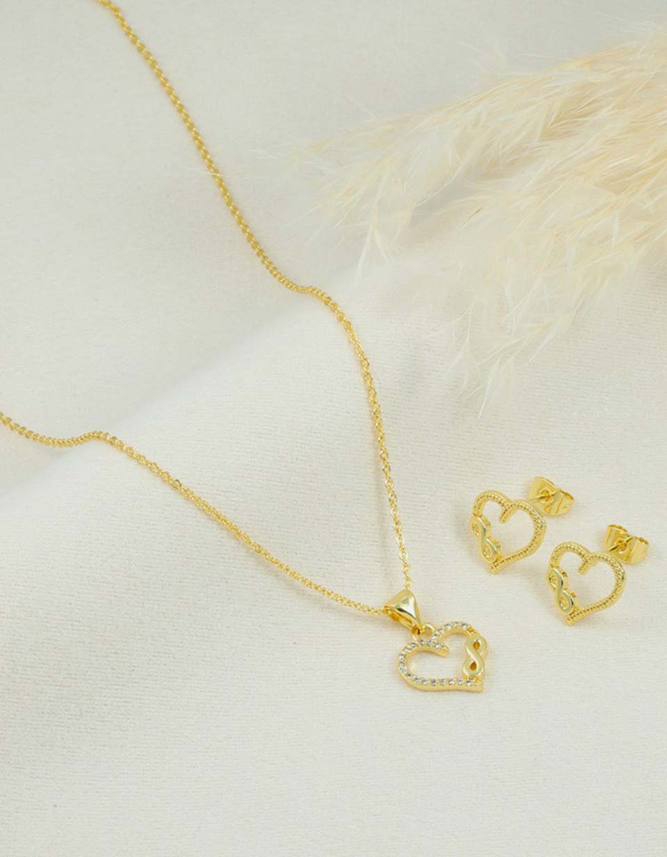 Set de cadena y aretes de corazón con símbolo de infinito