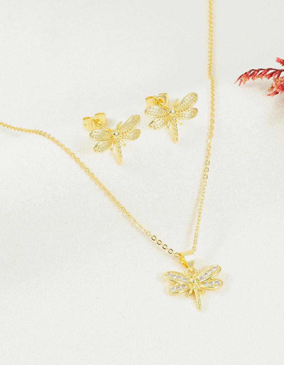 Set de cadena y aretes de libélula con piedras brillante