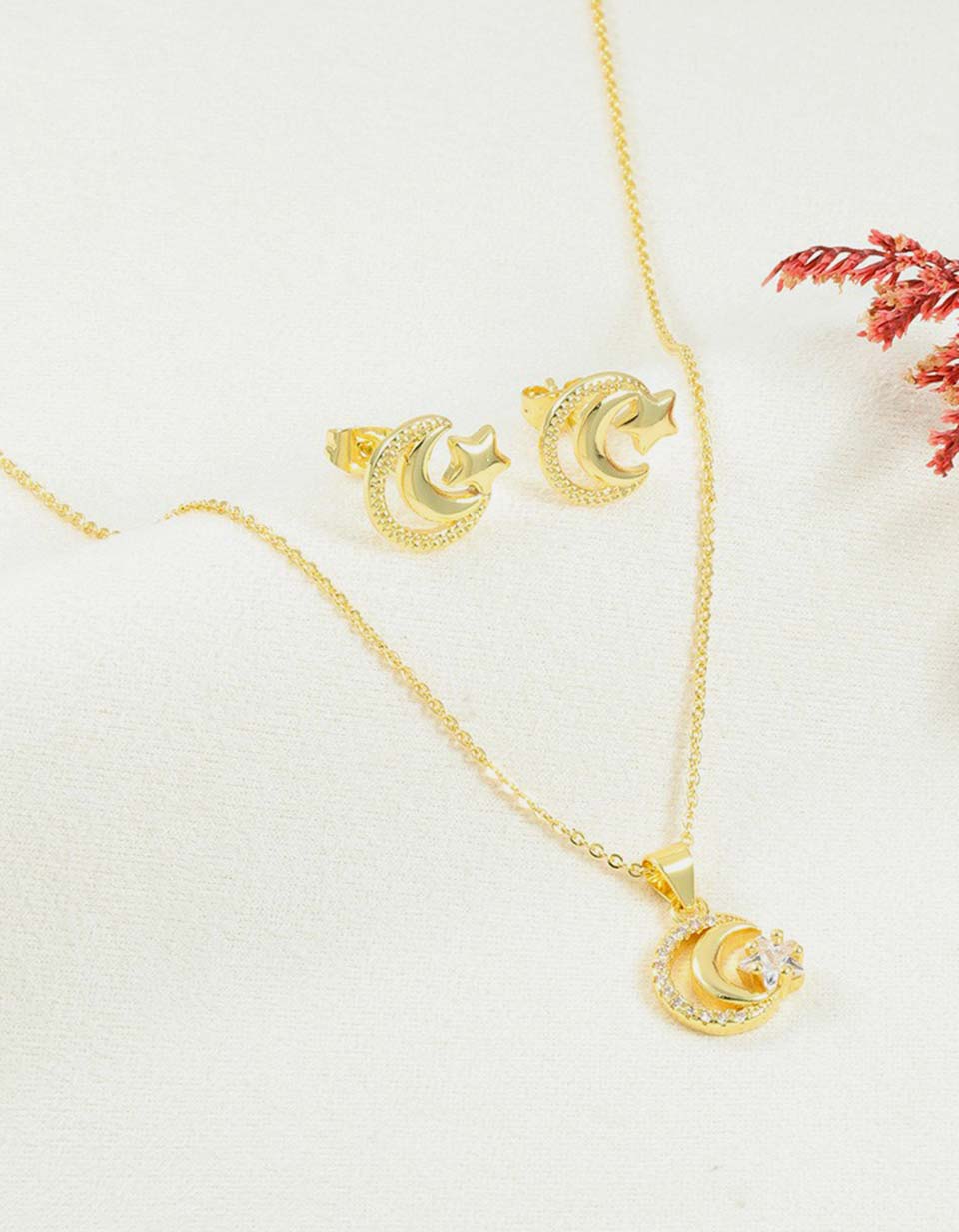 Set de cadena y aretes de luna y estrella