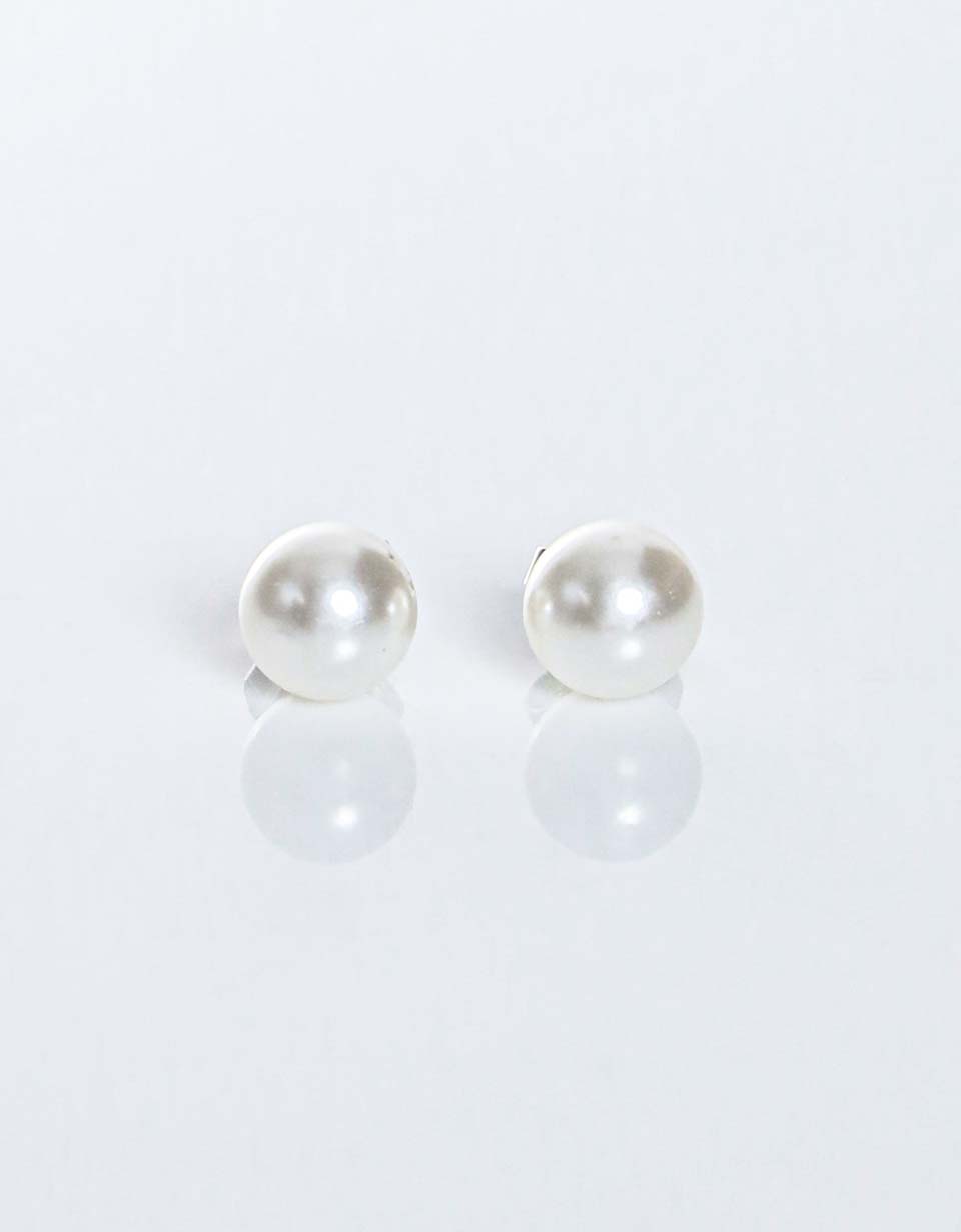 Aretes redondos perlados
