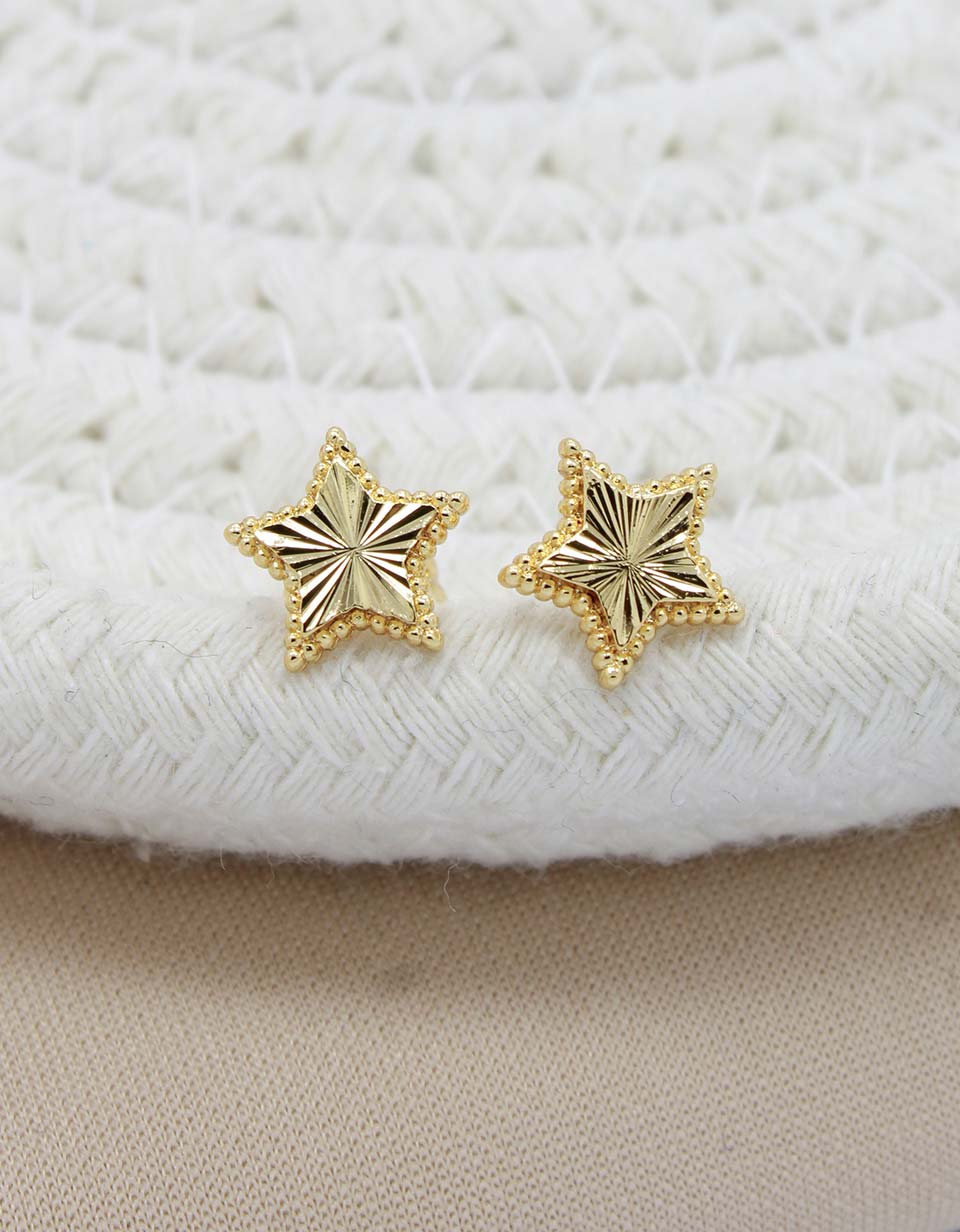 Aretes Esdtrella Dorado