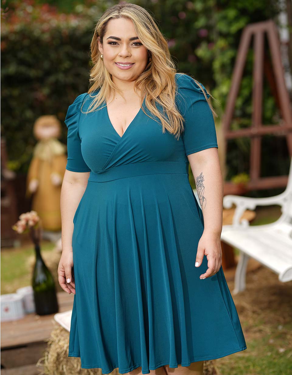Vestido cruzado femenino manga corta