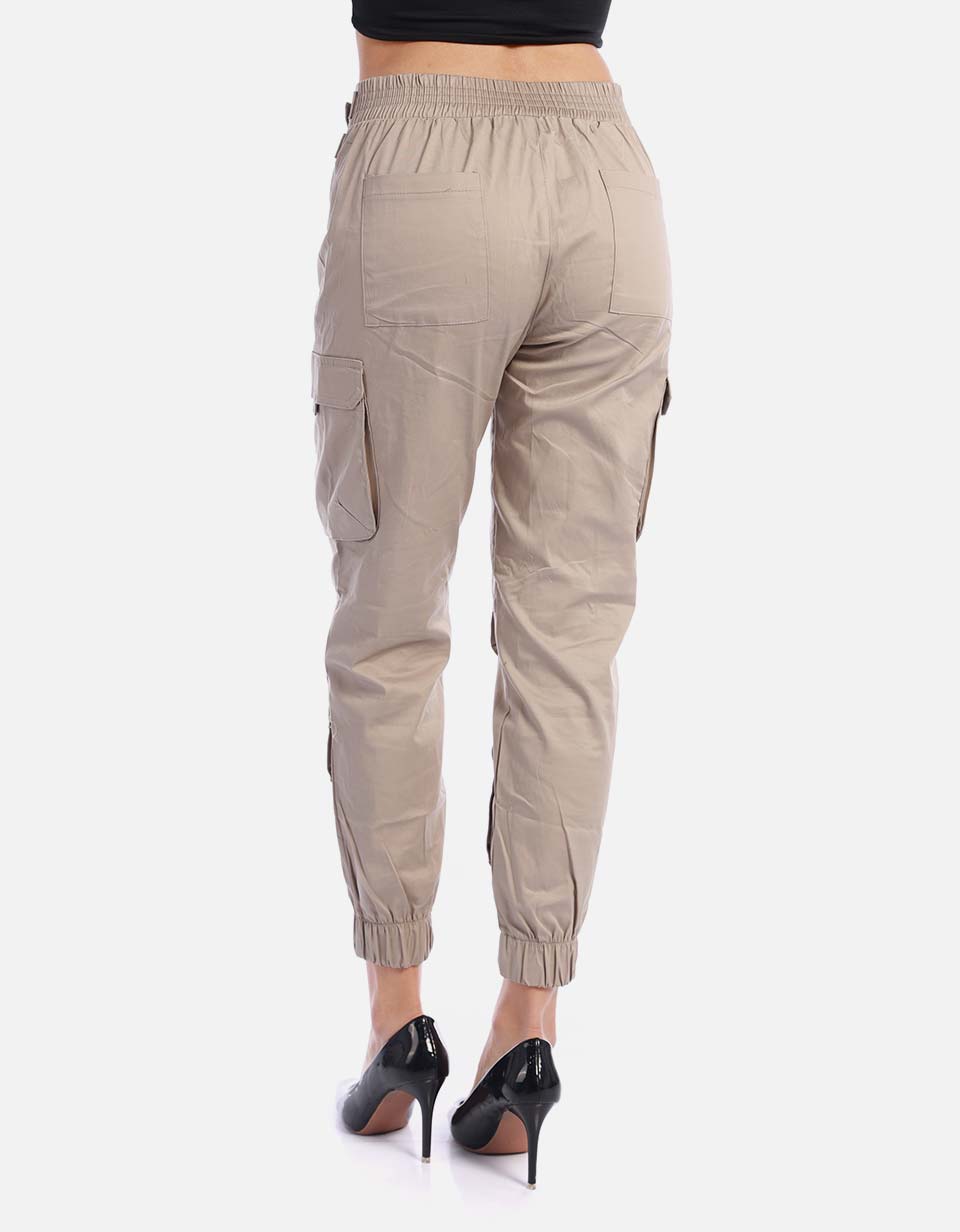 Pantalón cargo con cinturón para mujer