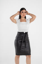 Falda lápiz ajustada con pretina alta