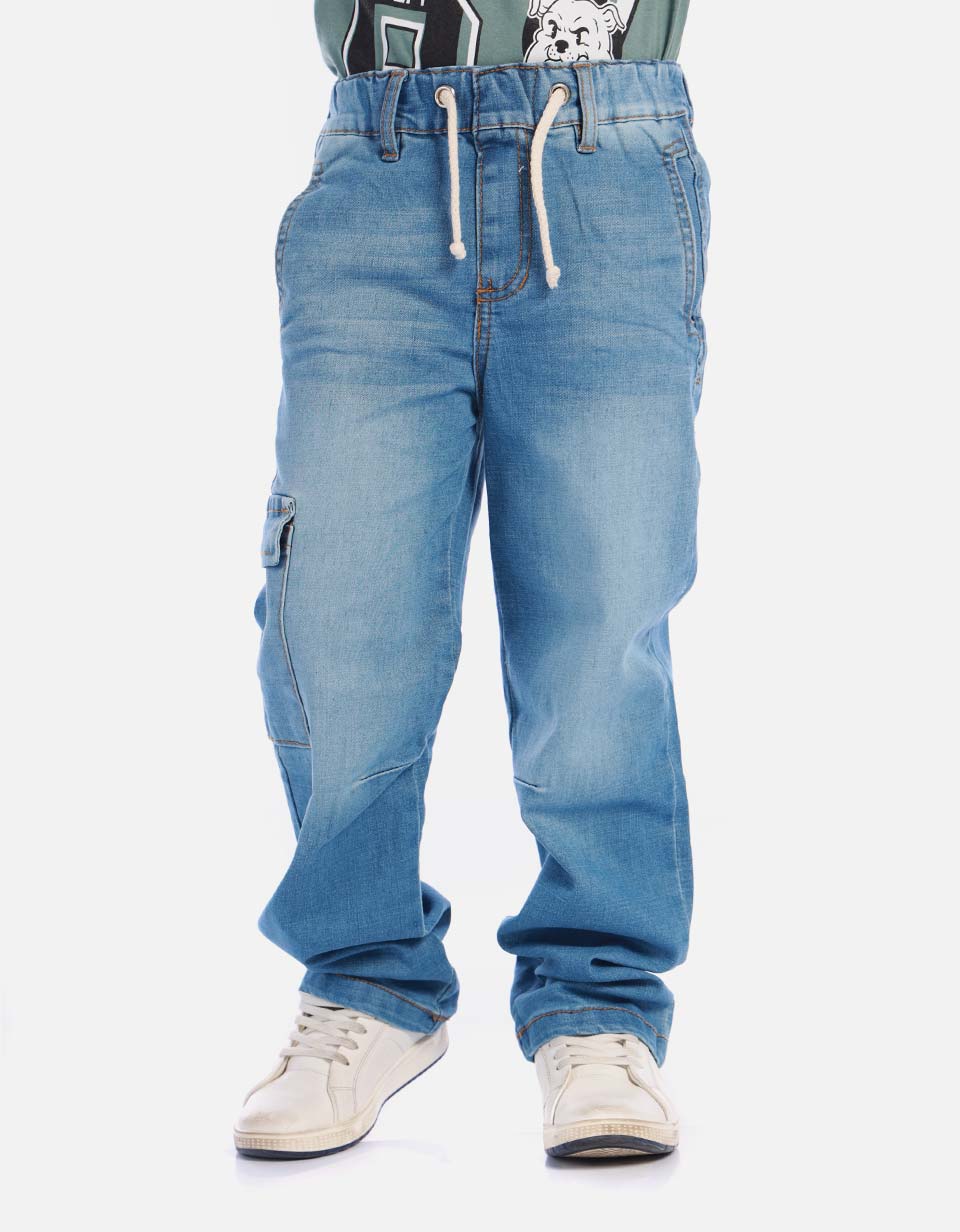 Jean infantil cómodo y resistente para uso diario