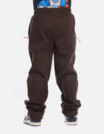 Pantalón para niño con ajuste deportivo y bolsillos útiles