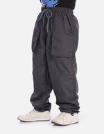 Jogger cargo infantil con ajuste flexible y durable