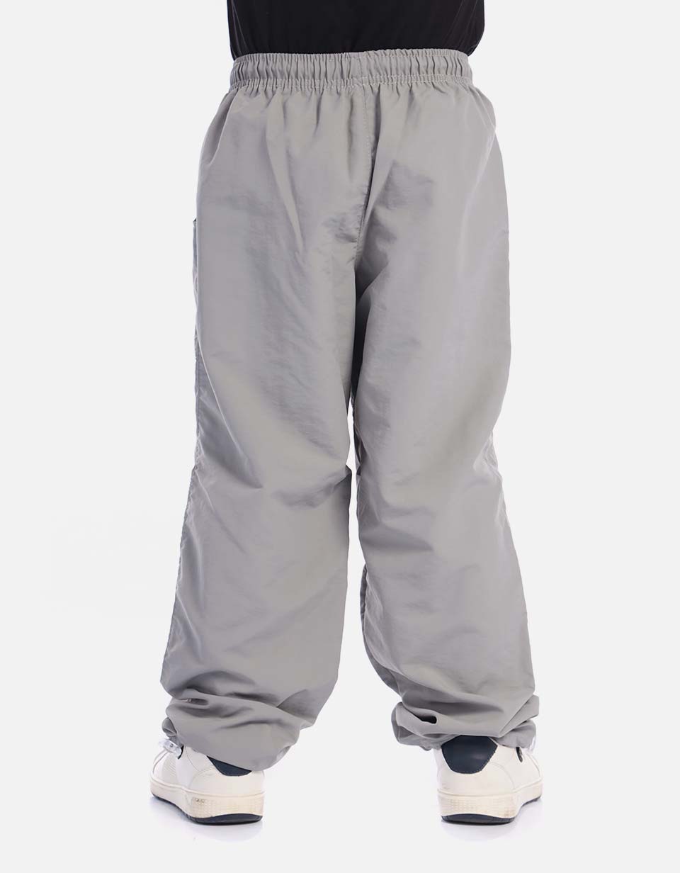 Jogger cargo infantil con ajuste flexible y durable