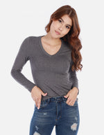Camiseta manga larga básica para mujer cuello en V