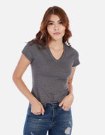 Camiseta Básica de Cuello en V