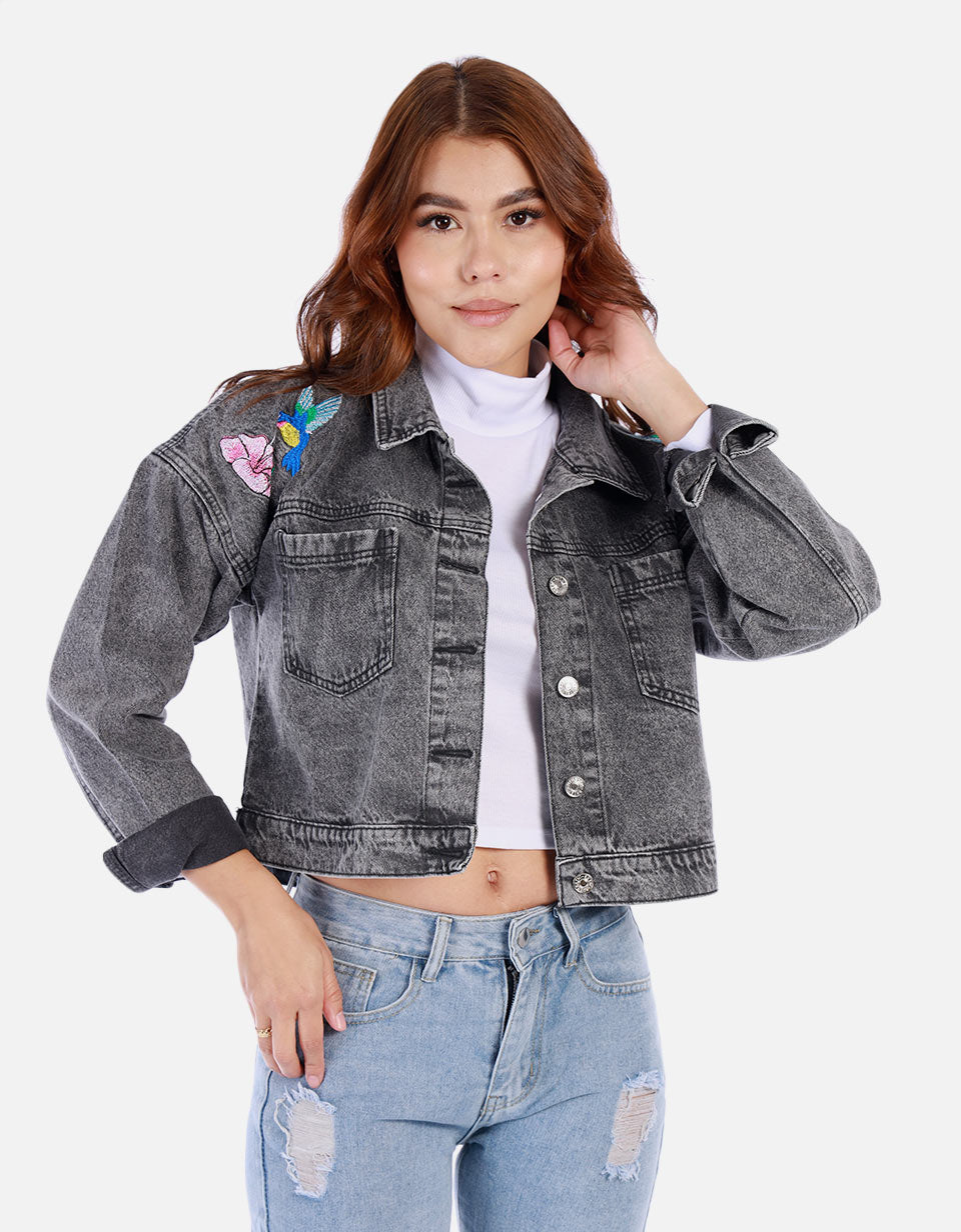 Chaqueta en jean bordada