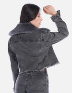 Chaqueta femenina tipo Denim