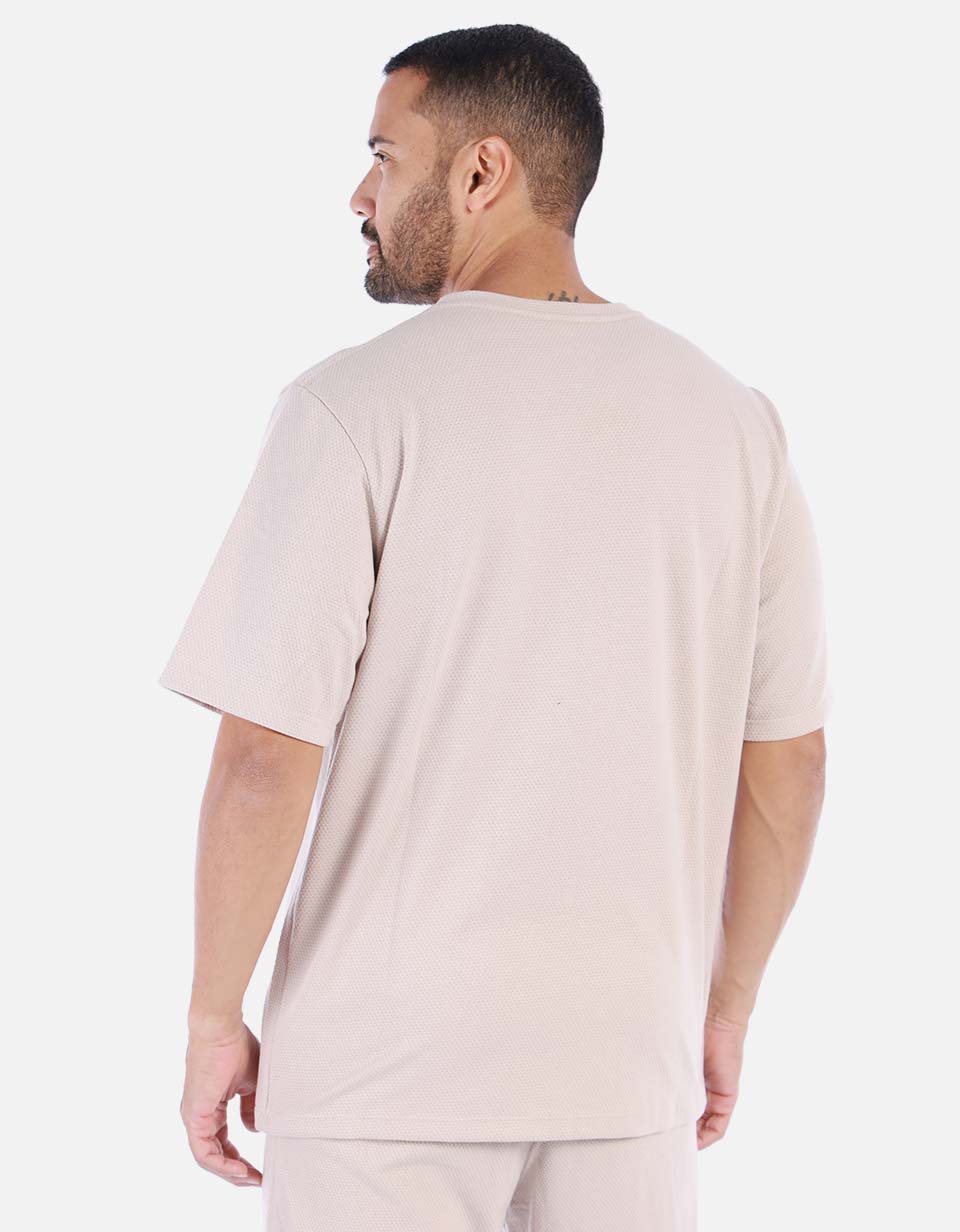 Camiseta con tela texturizada