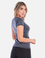 Camiseta deportiva mujer con cuello en V