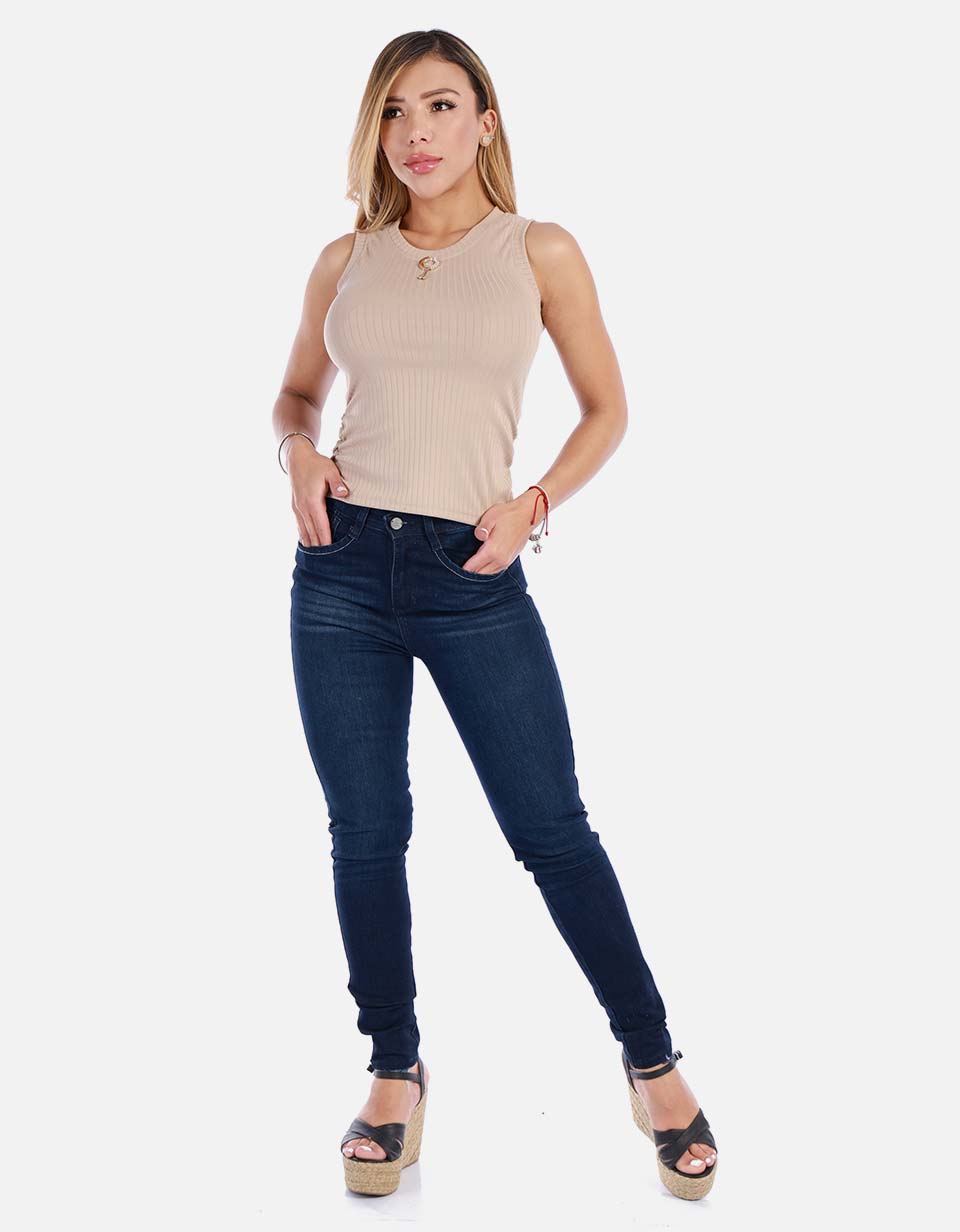 Blusa para mujer en manga sisa con accesorio