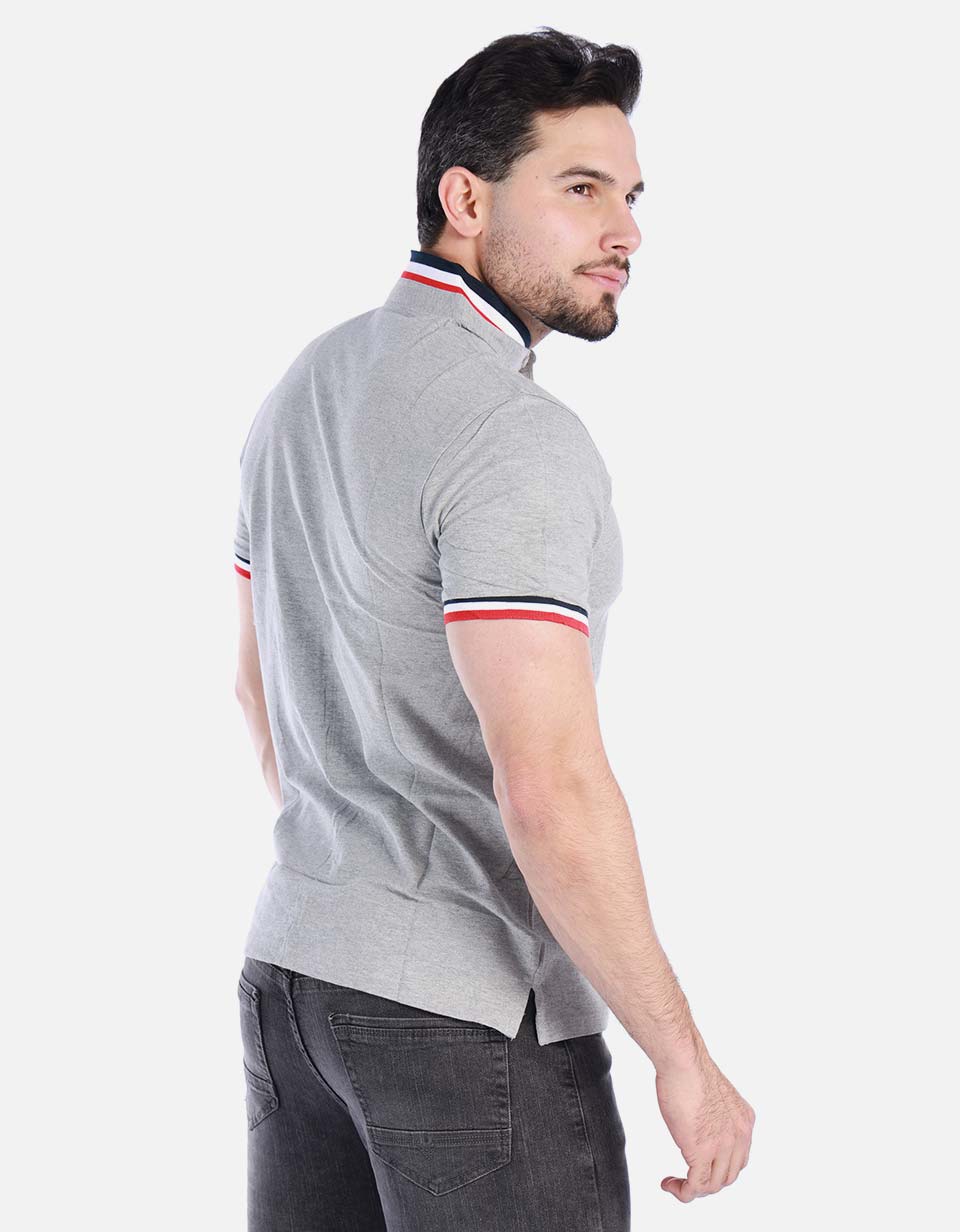 Camisa unicolor cuello piloto