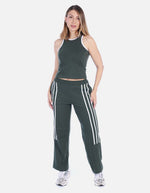 Conjunto Deportivo de Camiseta y Pantalón