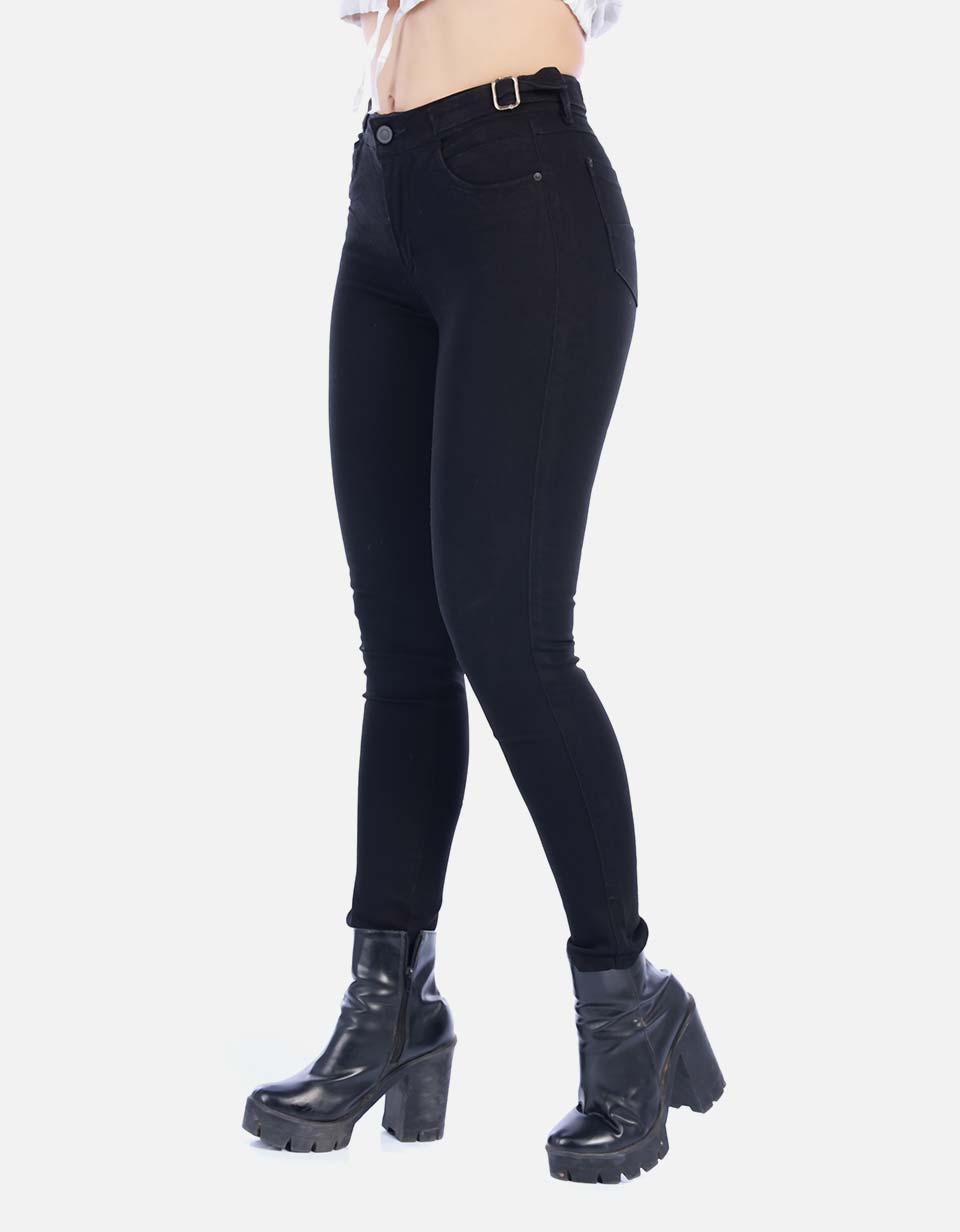 Jean Negro Ajustado con Stretch para Mujer