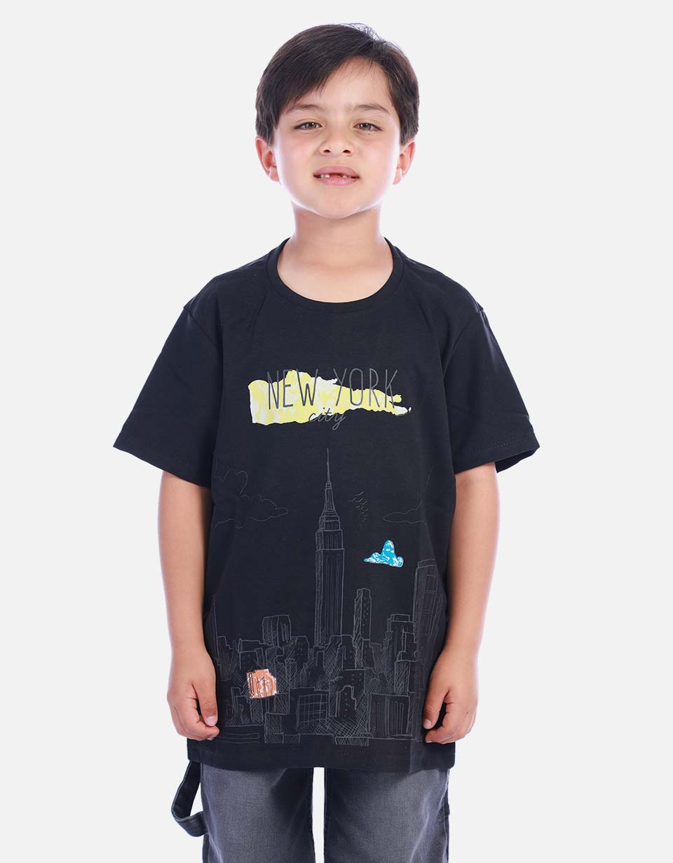 Camiseta Urbana Negra con Estampado para Niño