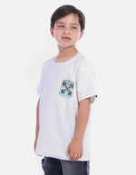 Camiseta Blanca Casual con Gráfico de Flechas Cruzadas para Niño