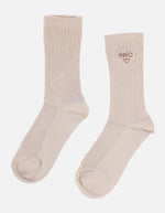 Medias Largas para Dama con Bordado “Hello”