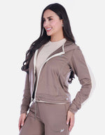 Chaqueta Deportiva Con Capota y Cierre Color Moca