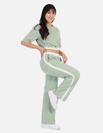 Conjunto mujer bicolor con top crop y pantalón recto