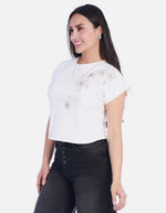 Crop Top Casual en Algodón con Detalle Floral Bordado