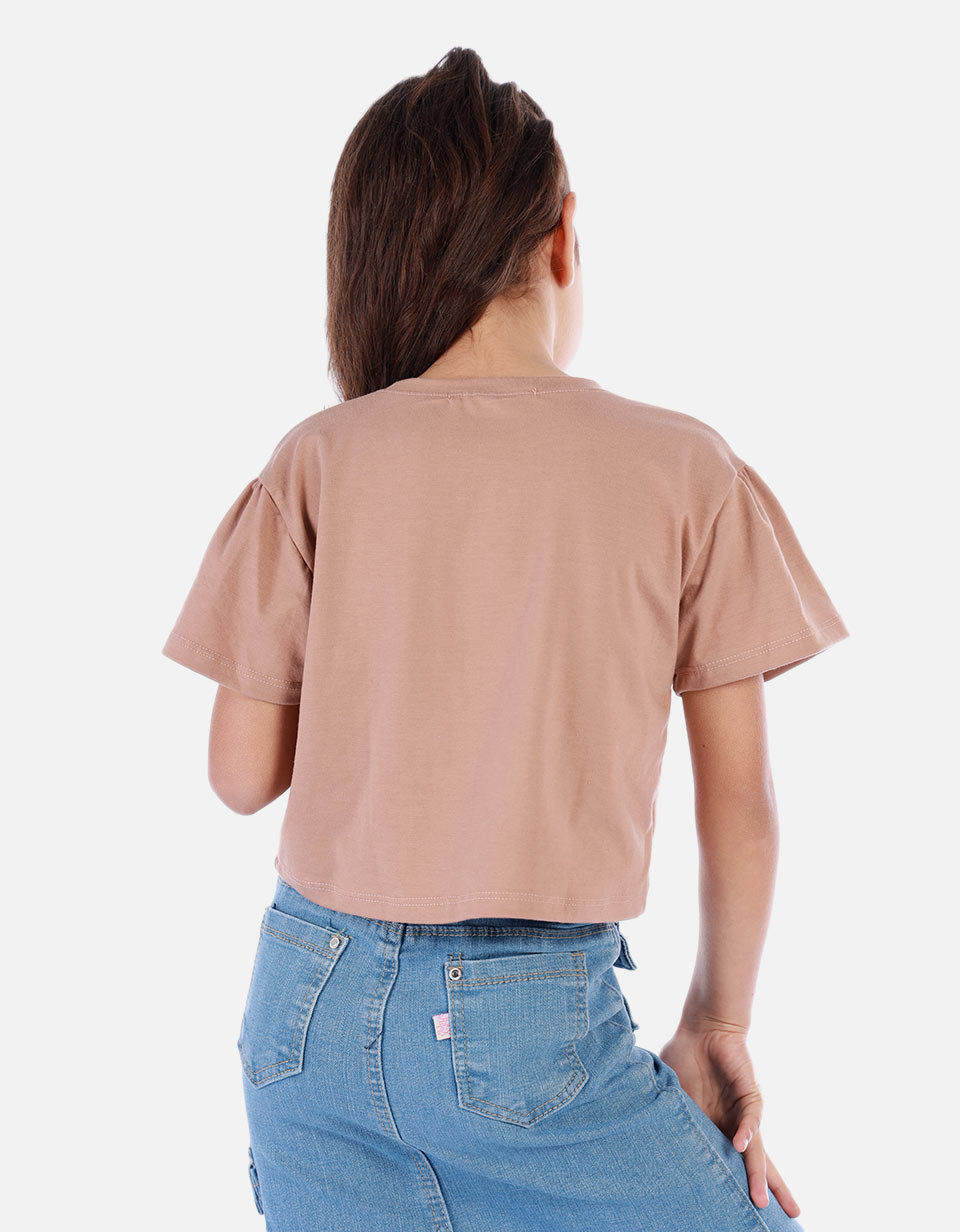 Camiseta crop para niña con estampado floral y mensaje positivo