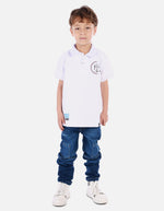 Polo urbano para niño con cuello camisero y estampados decorativos