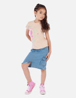 Camiseta crop para niña con estampado corazón