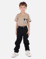 Pantalón tipo carpintero para niño con bolsillos decorativos