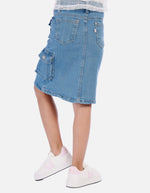 Falda midi tipo cargo para niña con bolsillos y abertura frontal