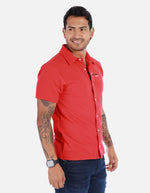 Camisa casual para hombre con cuello amplio y botones frontales