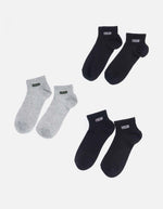 Set x 3 Medias Tobilleras Acanaladas con Etiqueta Textil