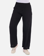 Pantalón negro con pretina resortada