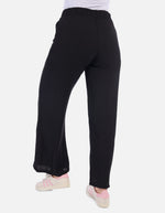 Pantalón negro con pretina resortada