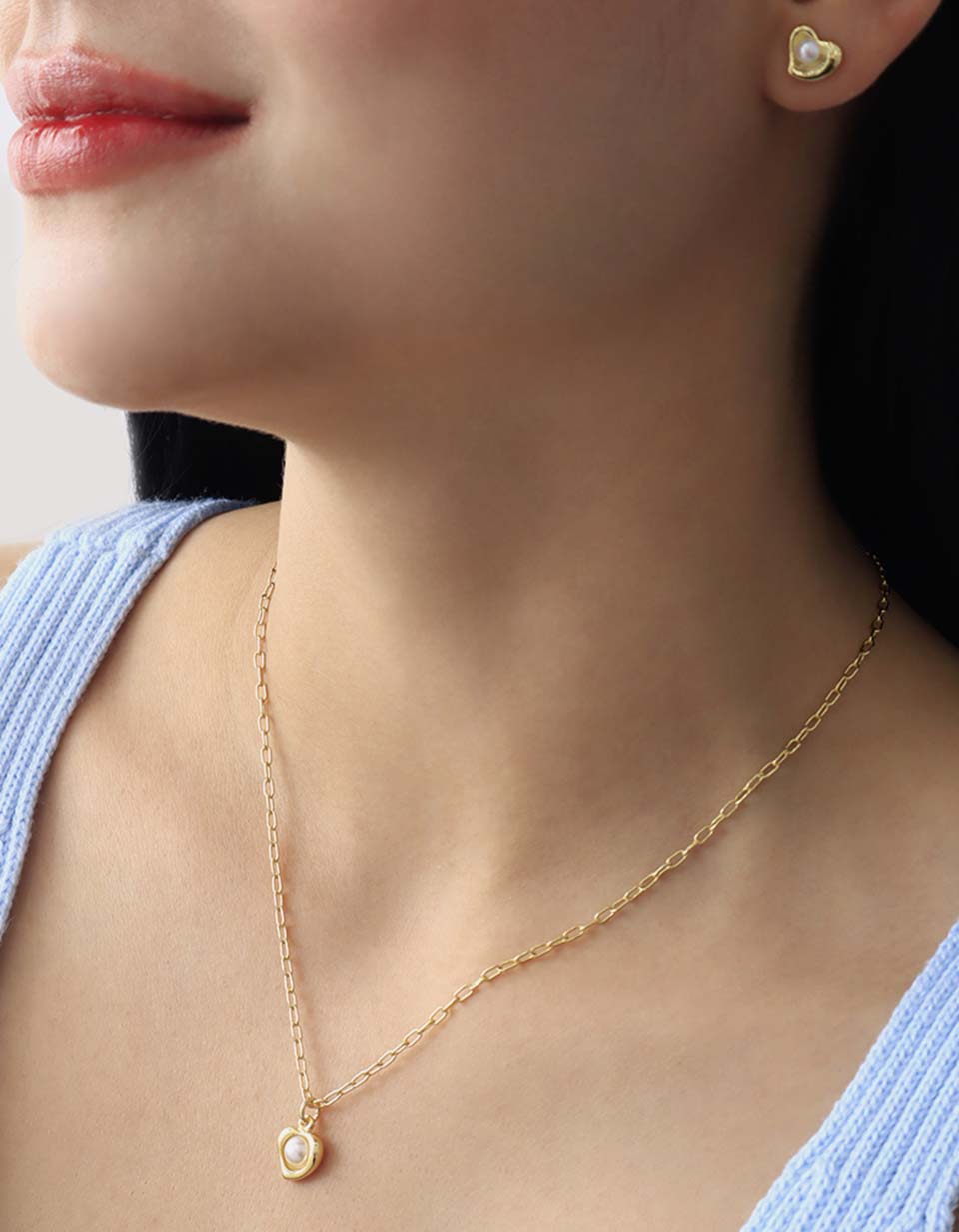 Conjunto de Collar y Aretes con Dije de Corazón y Perla