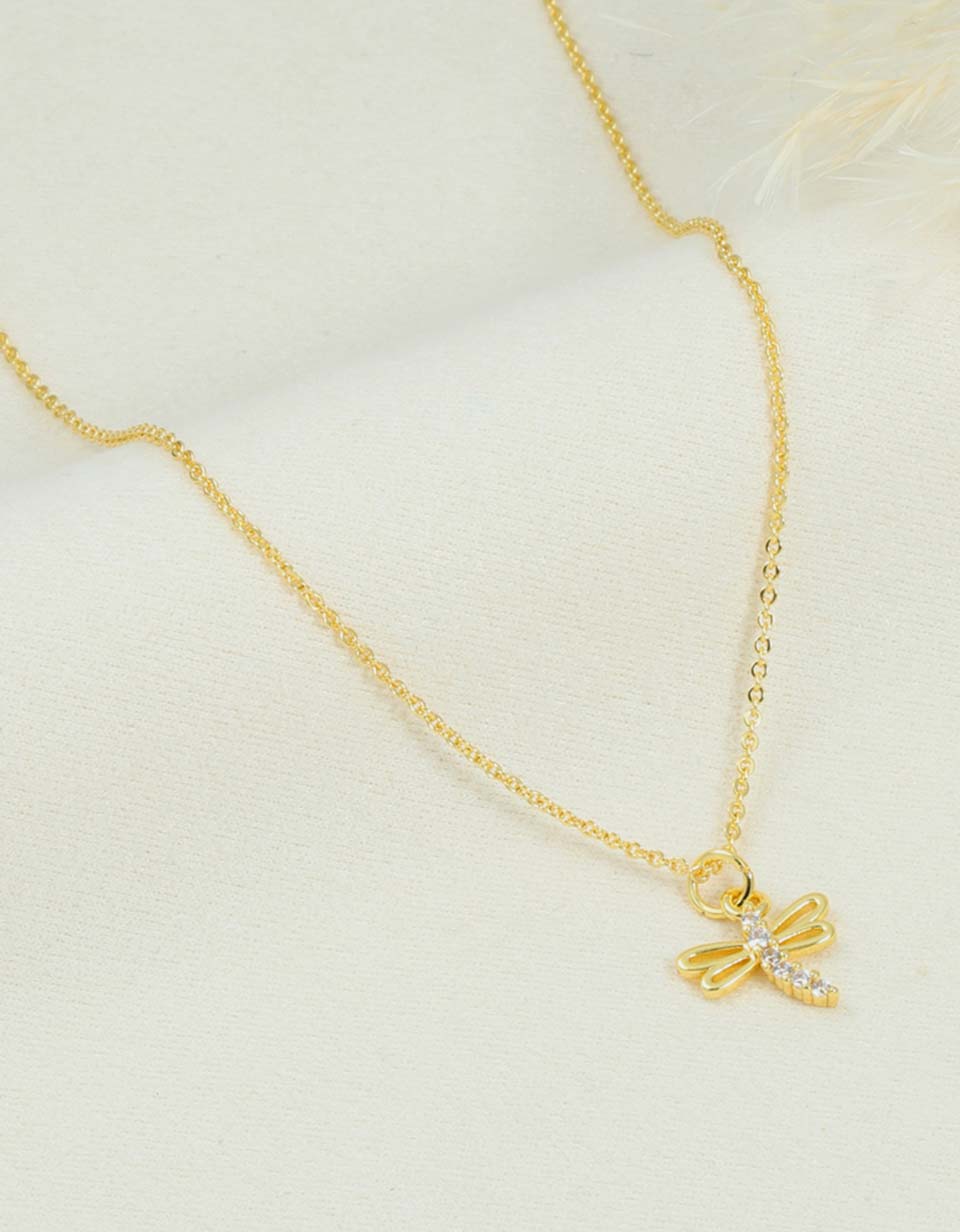 Cadena con Dije de Libélula en Dorado