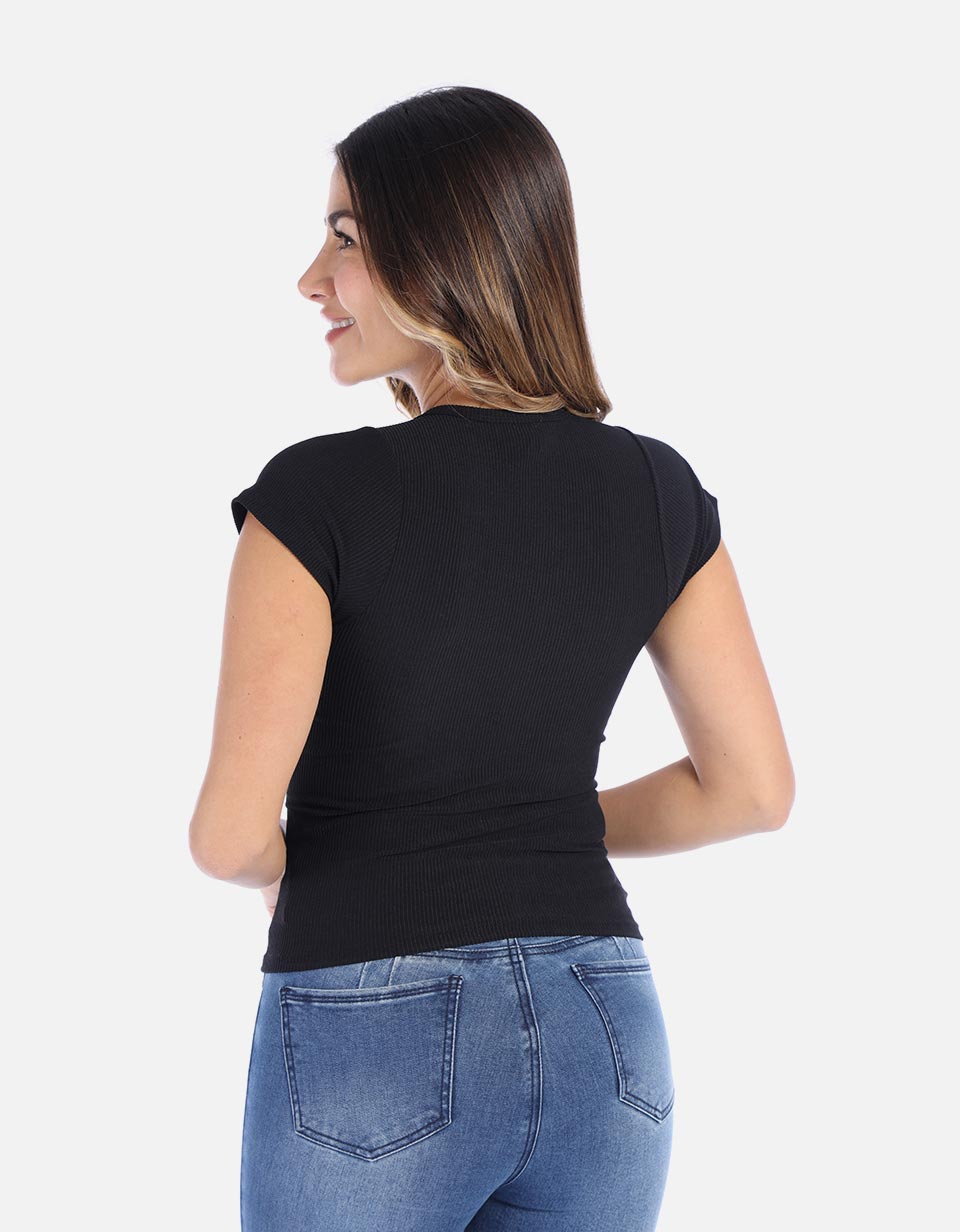 Camiseta básica manga corta en rib cuello redondo Mujer