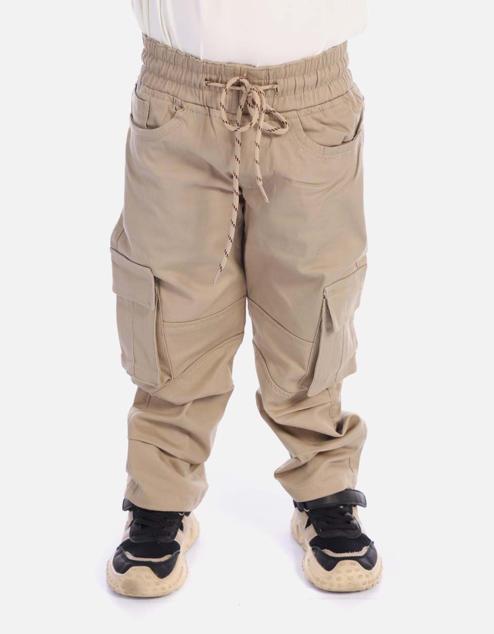 Pantalón jogger niño resistente y versátil