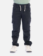 Pantalón niño casual con bolsillos cargo