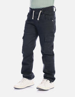 Pantalón niño casual con bolsillos cargo