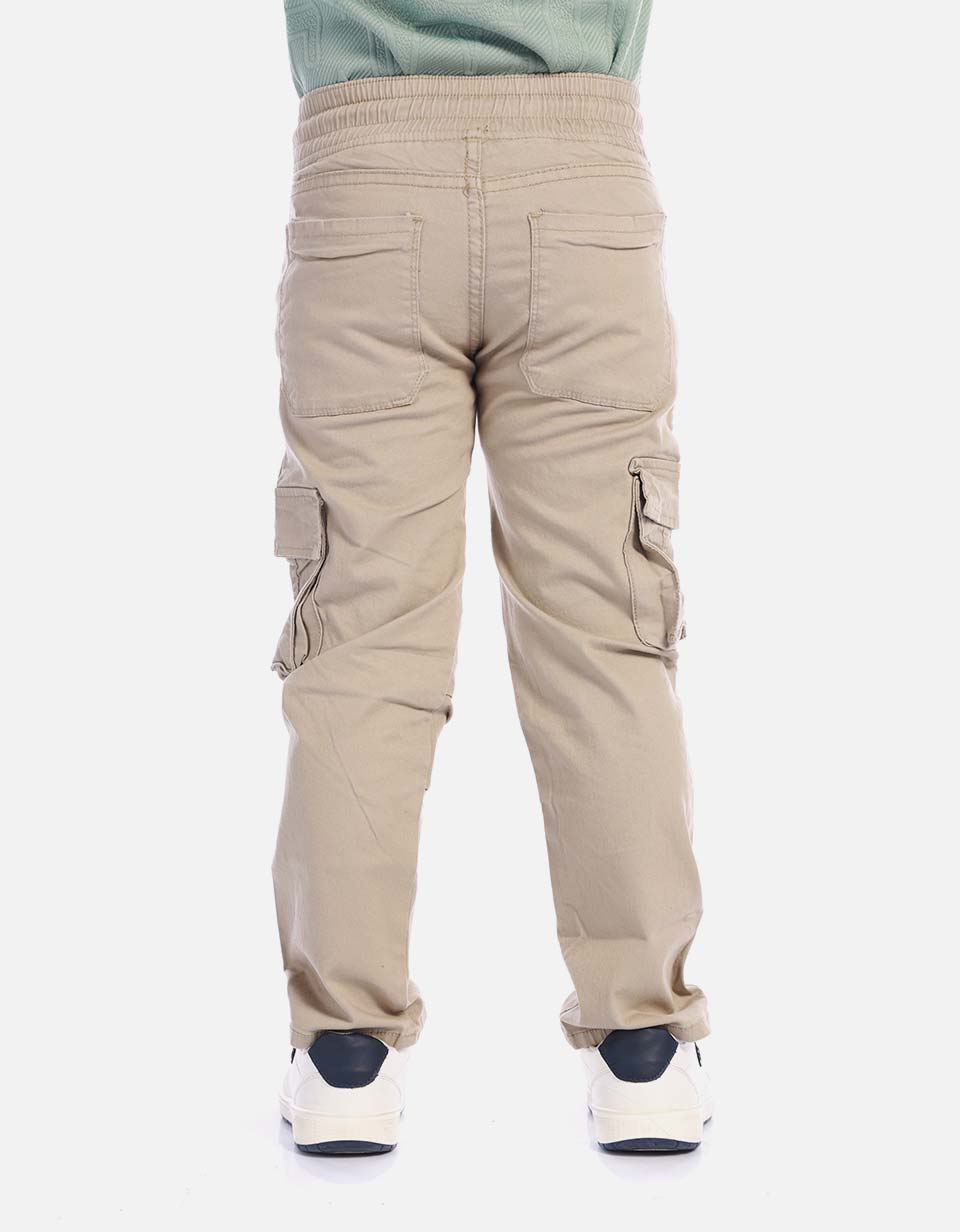 Pantalón jogger niño resistente y versátil