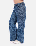 Jean animal print para niña moderno y versátil