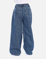 Jean animal print para niña moderno y versátil