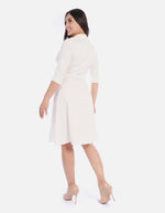 Vestido amplio con vuelo femenino