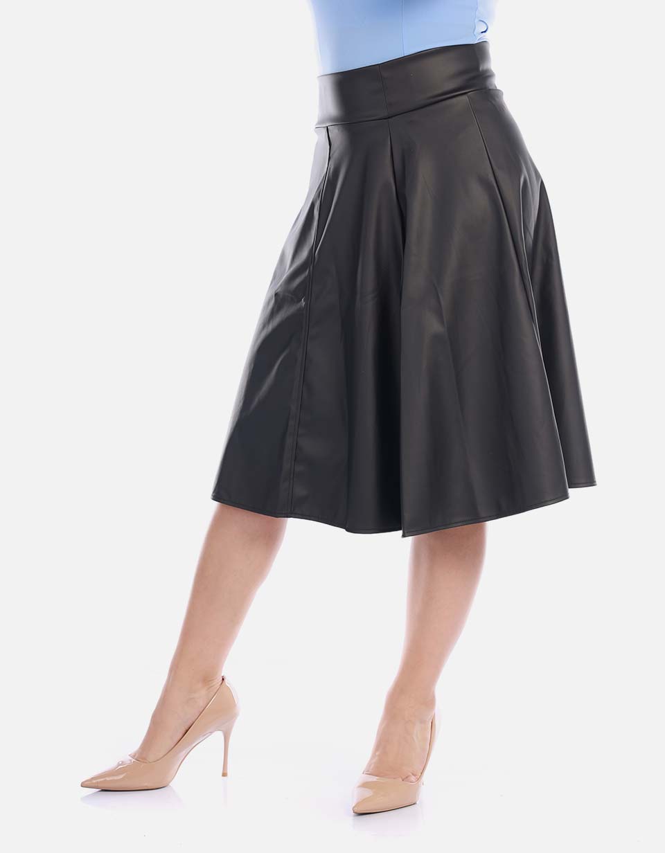 Falda evasé para mujer con estilo casual